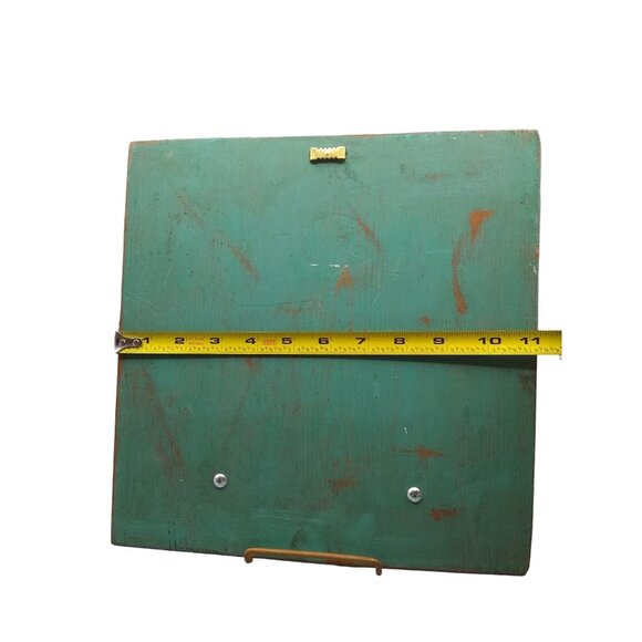 Rustic Wooden Cowboy Welcome Plaque with Barbed Wire Knobs, Unique Brown and Blu - Picture 4 of 5